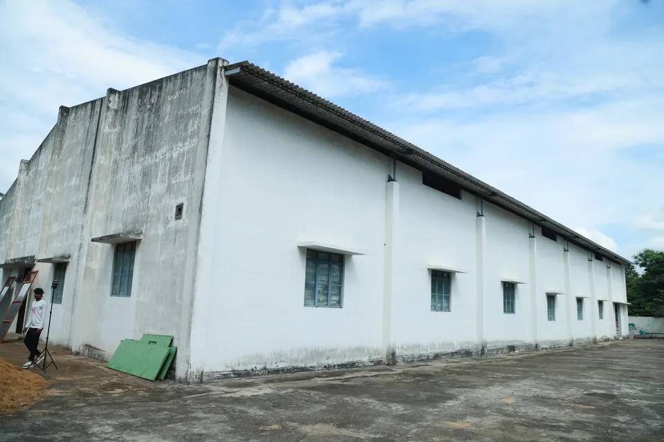 Godown building